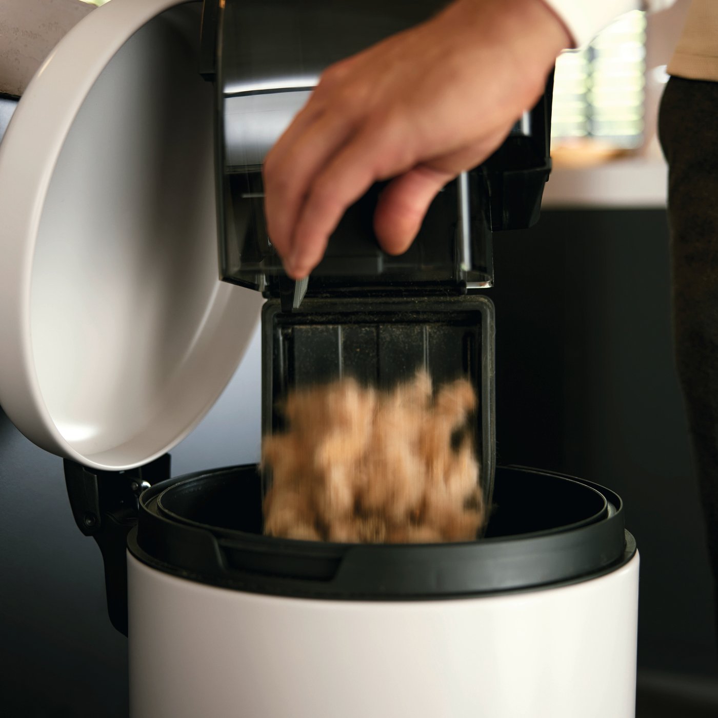 Пилосос SNRF0 Boost CX1 білий лотос