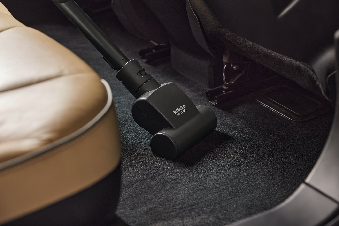 STB 101 Мала турбощітка