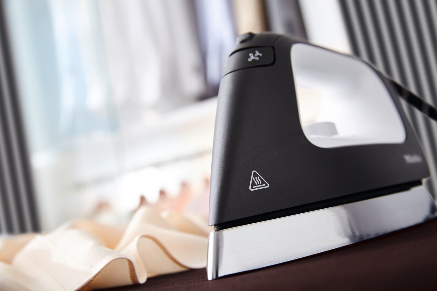 Прасувальна система B 4847 Fashion Master