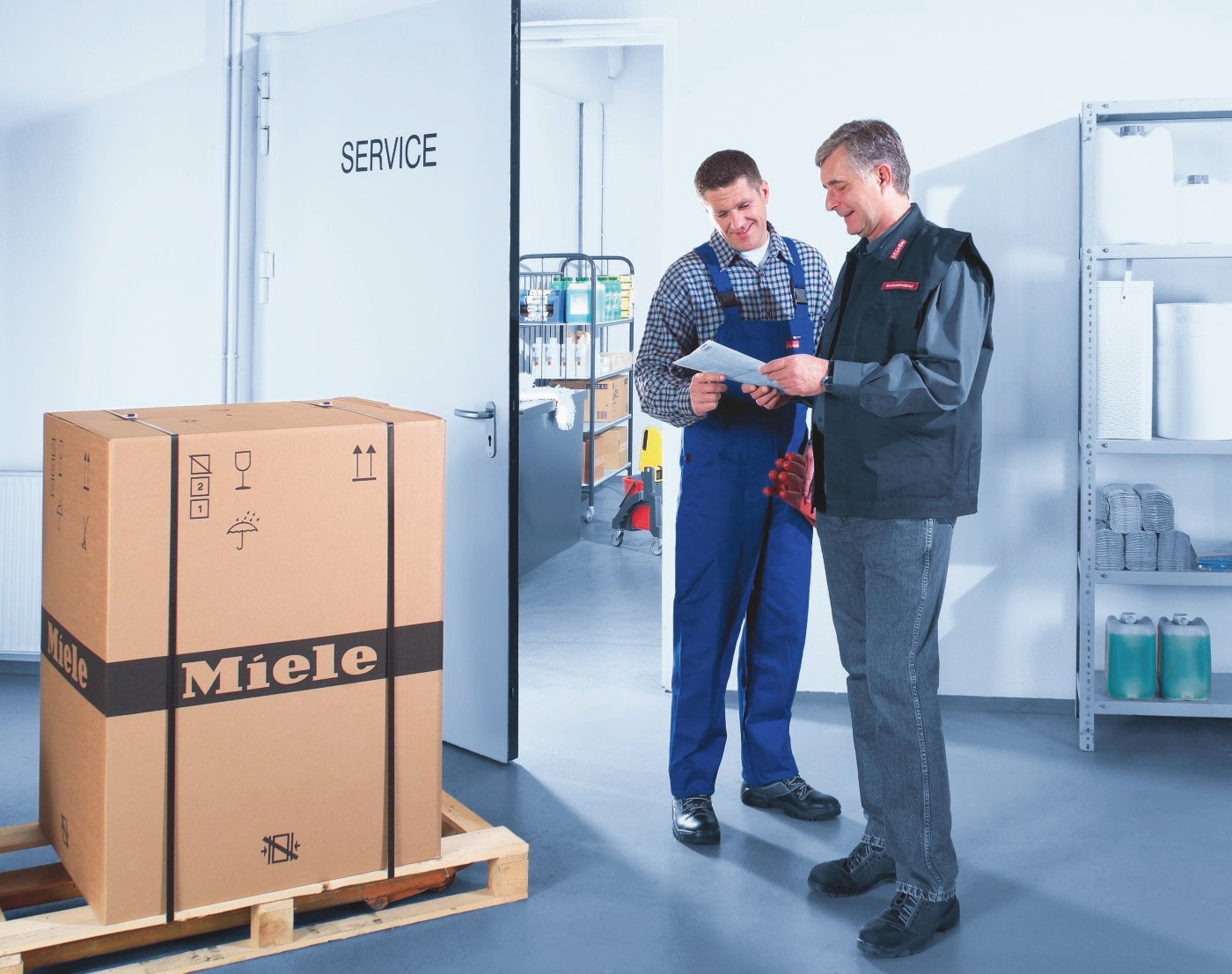 Підготовка до транспортування при поверненні товару (проведення огляду товару, перевірка відсутності пошкоджень товару і комплектації, упаковка товару)